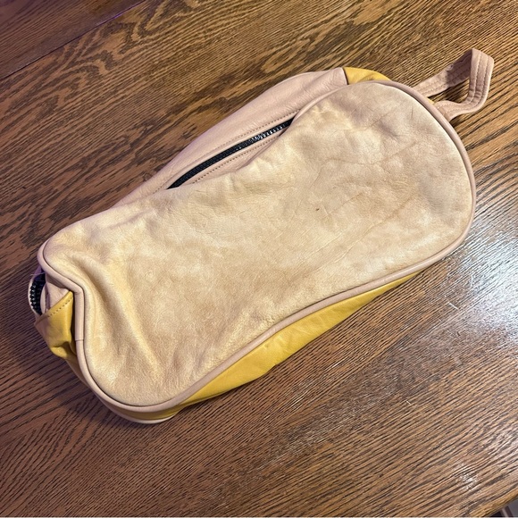 ⭐️ Vintage Soft Leather Shoe Bag - Picture 2 of 5